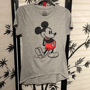 Disney Mickey Mouse tee M size